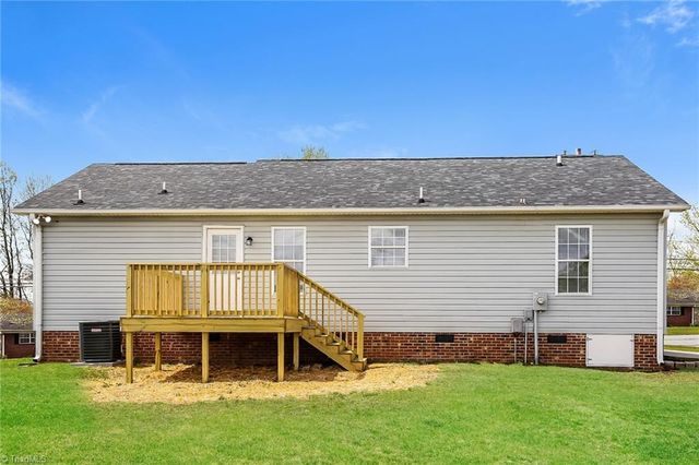 2 Big Buck Court, Thomasville, NC 27360
