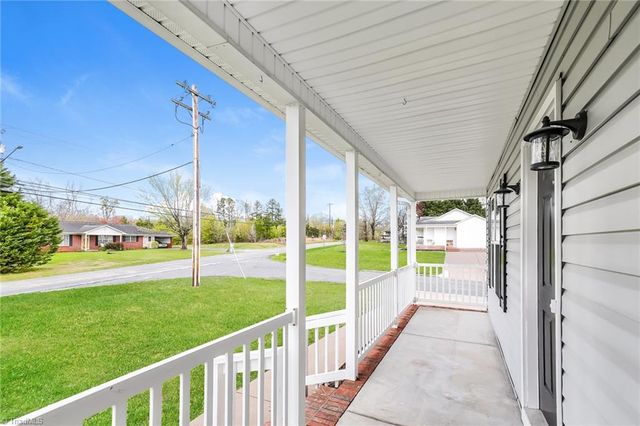 2 Big Buck Court, Thomasville, NC 27360