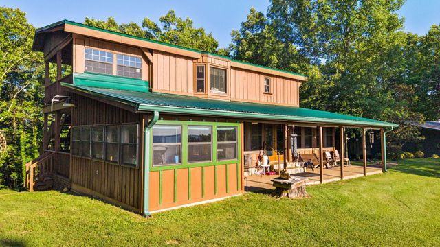 863 Porch Rock Road, Pikeville, TN 37367