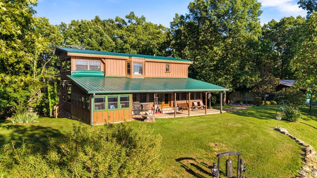 863 Porch Rock Road, Pikeville, TN 37367