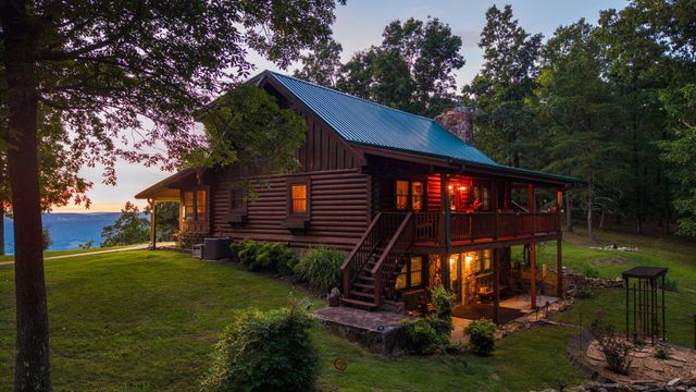 863 Porch Rock Road, Pikeville, TN 37367