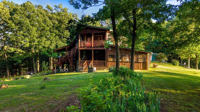 863 Porch Rock Road, Pikeville, TN 37367