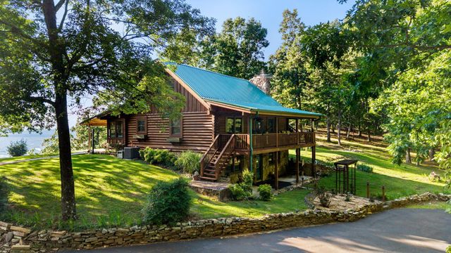 863 Porch Rock Road, Pikeville, TN 37367