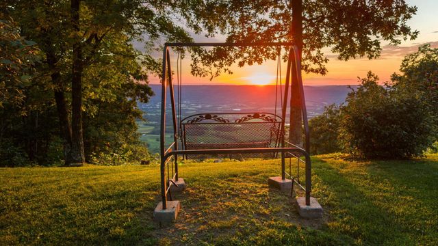 863 Porch Rock Road, Pikeville, TN 37367