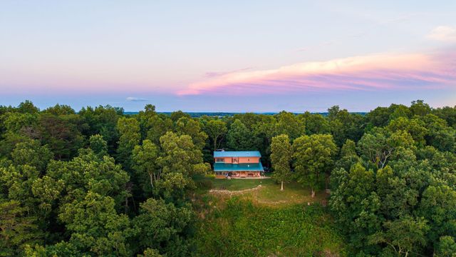 863 Porch Rock Road, Pikeville, TN 37367