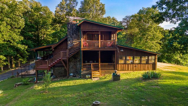 863 Porch Rock Road, Pikeville, TN 37367
