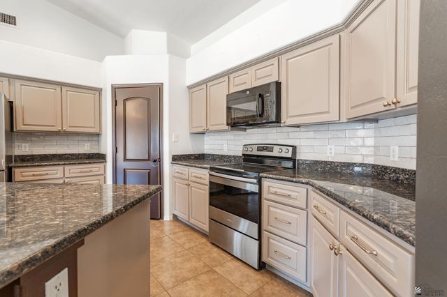 6293 E 46 Ln, Yuma, AZ 85365