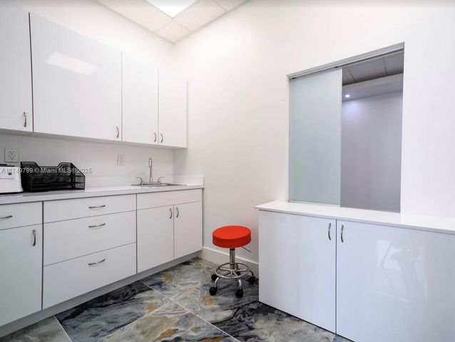 2920 NE 207th St 801, Aventura, FL 33180