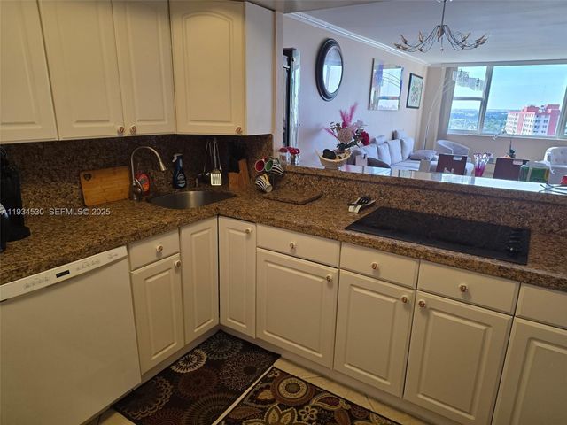 3180 S Ocean Dr 1617, Hallandale Beach, FL 33009