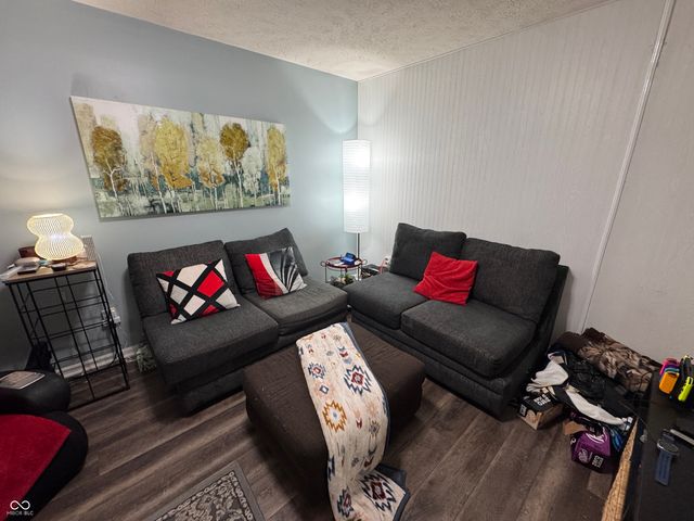 1163 Clark Drive, Greenwood, IN 46143