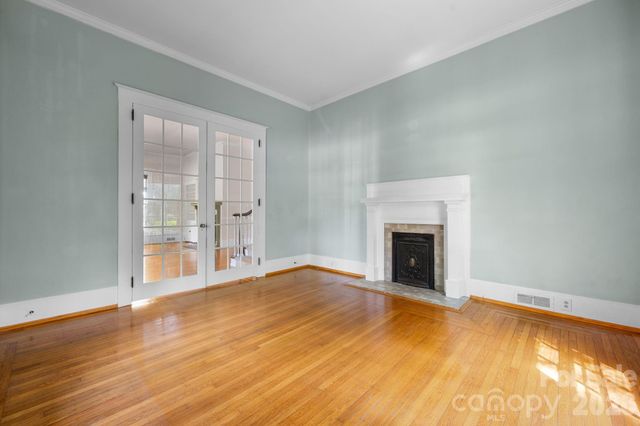 130 N Mulberry Street, Statesville, NC 28677