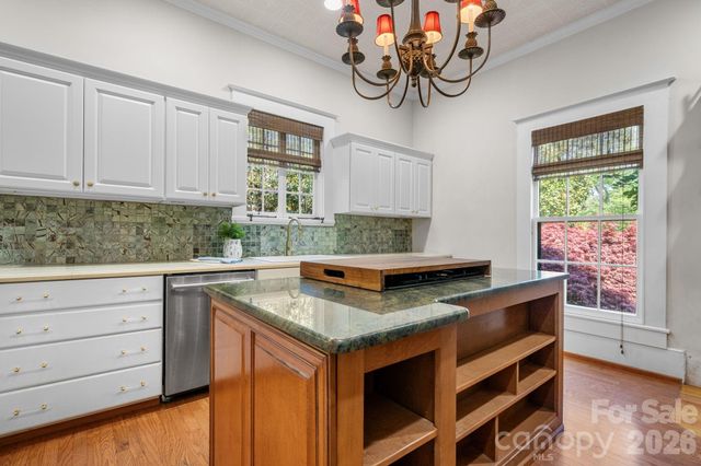 130 N Mulberry Street, Statesville, NC 28677