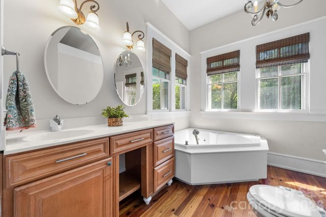 130 N Mulberry Street, Statesville, NC 28677