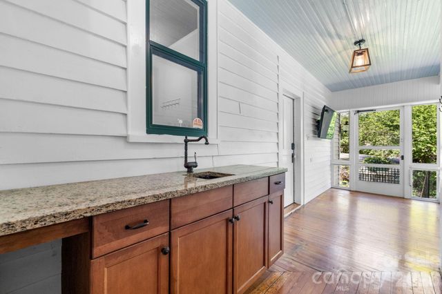 130 N Mulberry Street, Statesville, NC 28677