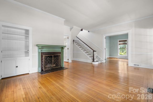 130 N Mulberry Street, Statesville, NC 28677