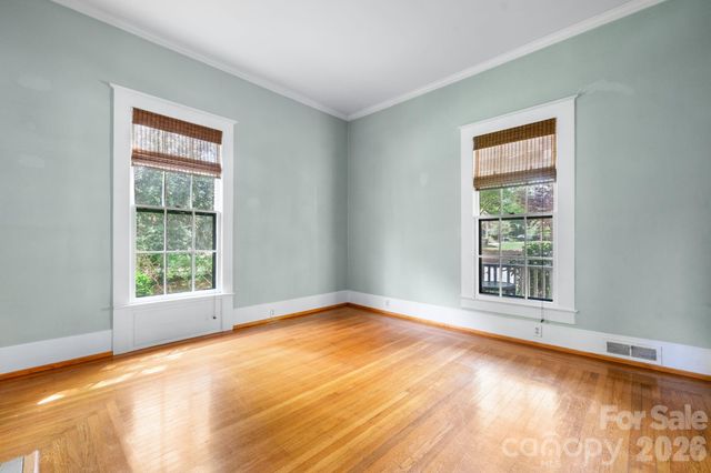 130 N Mulberry Street, Statesville, NC 28677