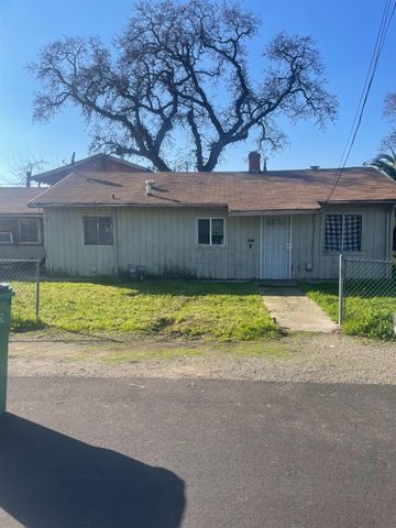 1141 N E St, Stockton, CA 95205