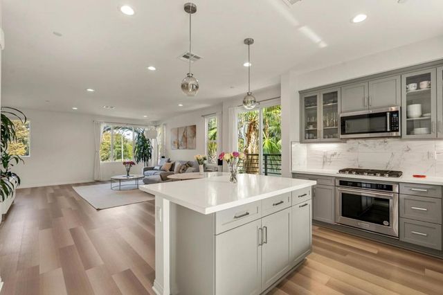 157 Steely, Irvine, CA 92614