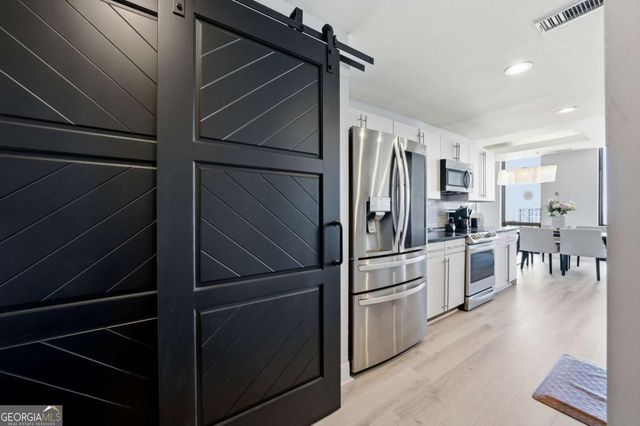 2870 Pharr Court South NW 3002, Atlanta, GA 30305