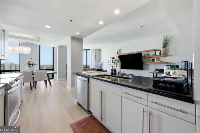 2870 Pharr Court South NW 3002, Atlanta, GA 30305