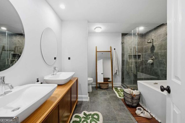 2870 Pharr Court South NW 3002, Atlanta, GA 30305