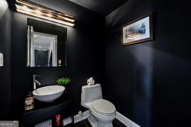 2870 Pharr Court South NW 3002, Atlanta, GA 30305