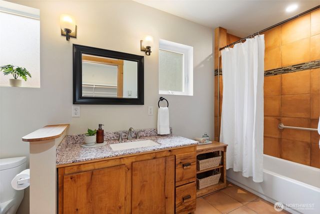 1061 53rd Street, Port Townsend, WA 98368