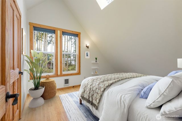 1061 53rd Street, Port Townsend, WA 98368
