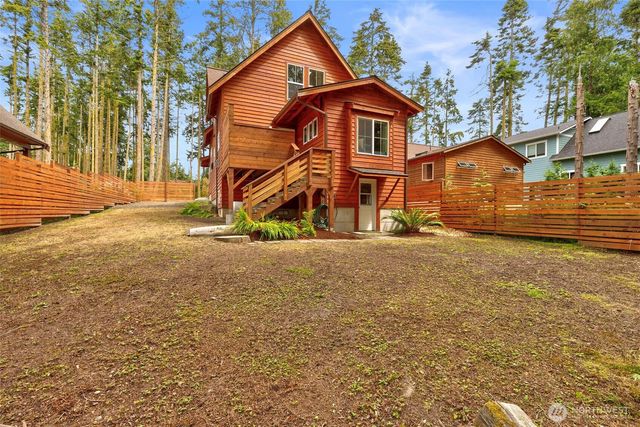 1061 53rd Street, Port Townsend, WA 98368