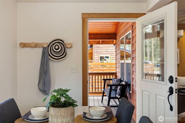 1061 53rd Street, Port Townsend, WA 98368