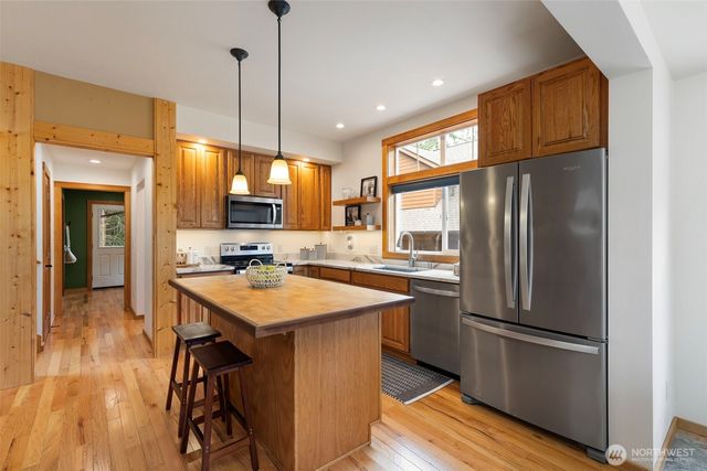 1061 53rd Street, Port Townsend, WA 98368