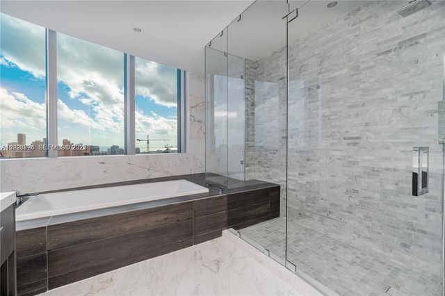 851 NE 1st Avenue 4911, Miami, FL 33132