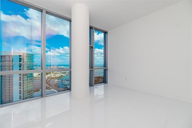 851 NE 1st Avenue 4911, Miami, FL 33132