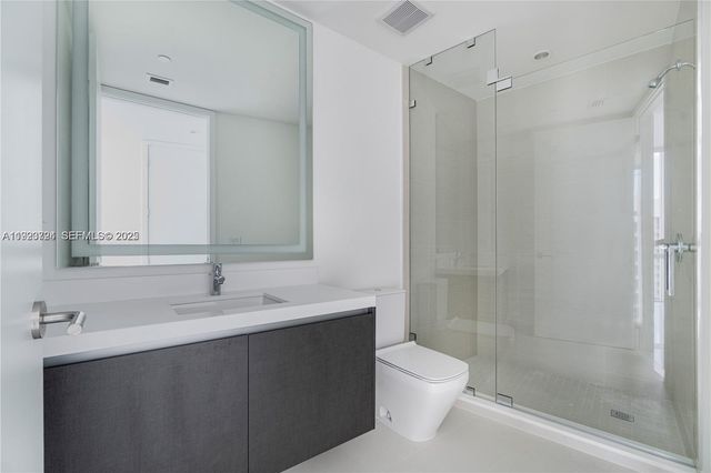 851 NE 1st Avenue 4911, Miami, FL 33132