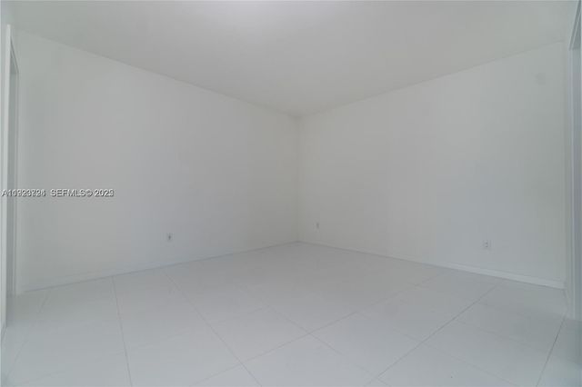 851 NE 1st Avenue 4911, Miami, FL 33132