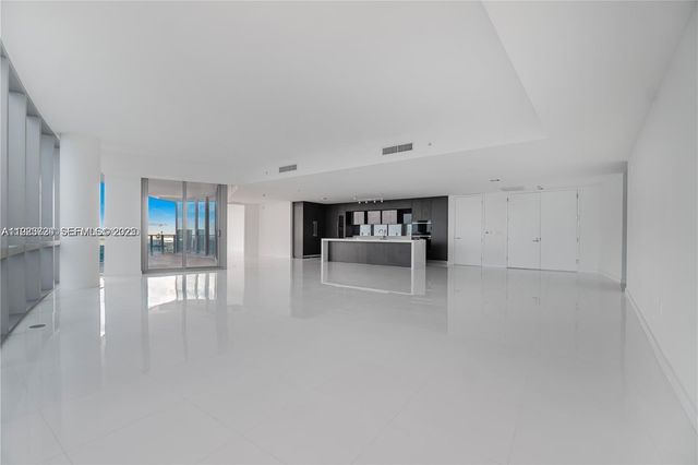 851 NE 1st Avenue 4911, Miami, FL 33132
