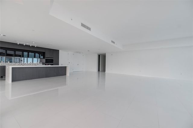 851 NE 1st Avenue 4911, Miami, FL 33132