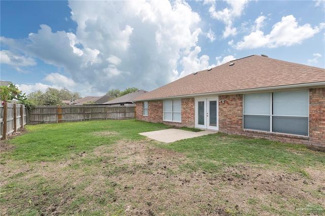 506 S Pacific Avenue, Edinburg, TX 78539