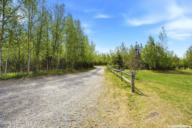 4501 N Slumber Drive, Palmer, AK 99645