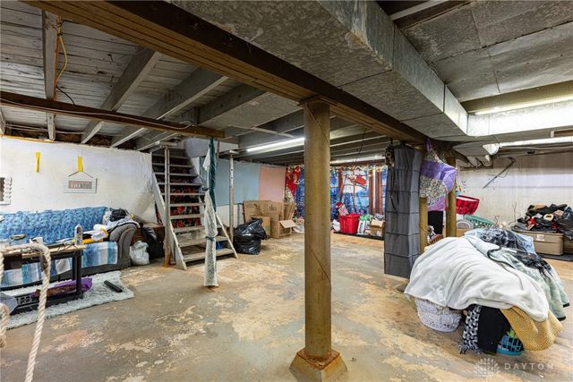 1205 Eaton Avenue, Middletown, OH 45044