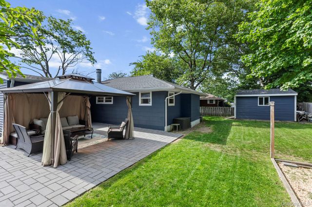 21 Choate Avenue, Selden, NY 11784