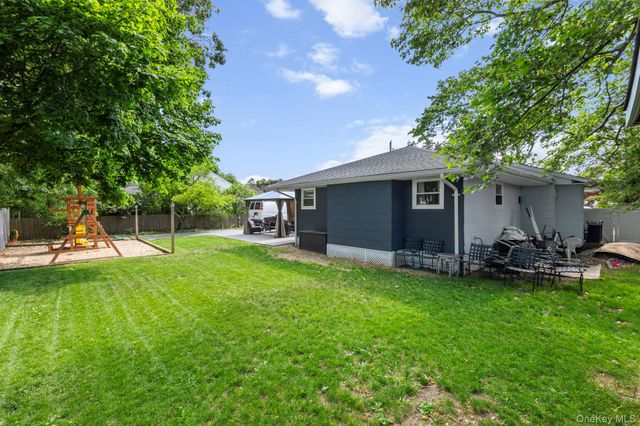 21 Choate Avenue, Selden, NY 11784