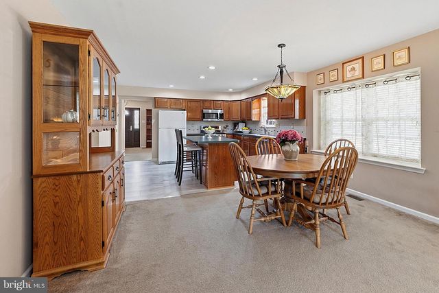 22 BEAR CREEK DR, Mantua, NJ 08051