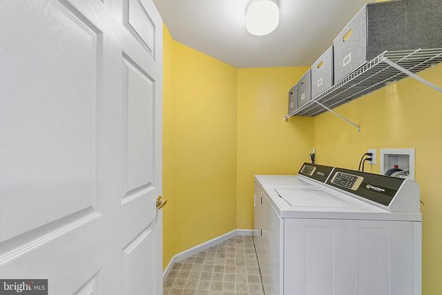 22 BEAR CREEK DR, Mantua, NJ 08051