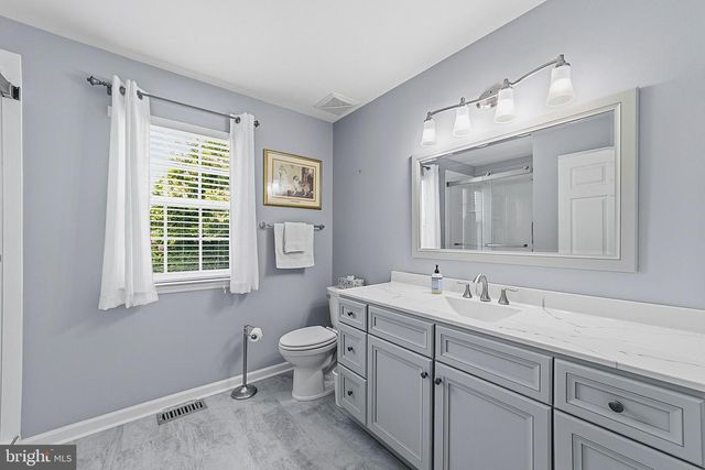 22 BEAR CREEK DR, Mantua, NJ 08051