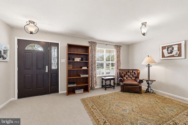 22 BEAR CREEK DR, Mantua, NJ 08051