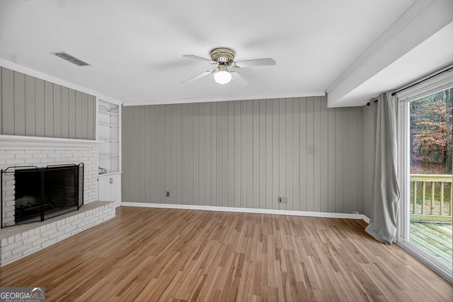 229 W Lakeview Drive, Lagrange, GA 30240