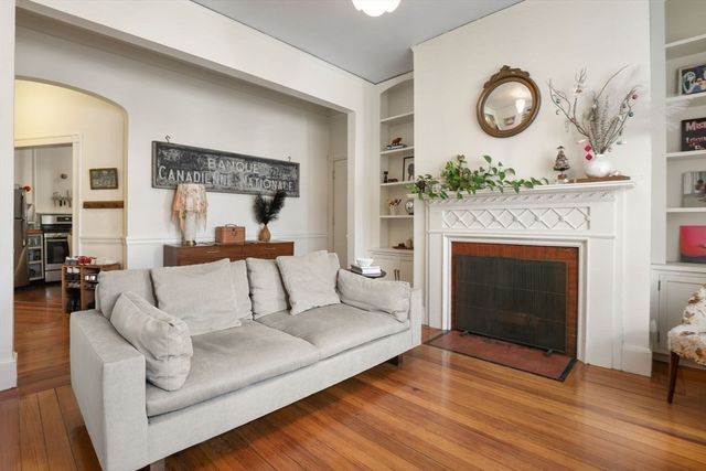 754 Centre Street 9, Boston, MA 02130