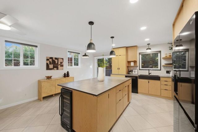 1652 Kentfield Avenue, Redwood City, CA 94061