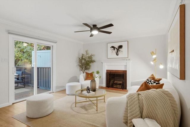 1652 Kentfield Avenue, Redwood City, CA 94061